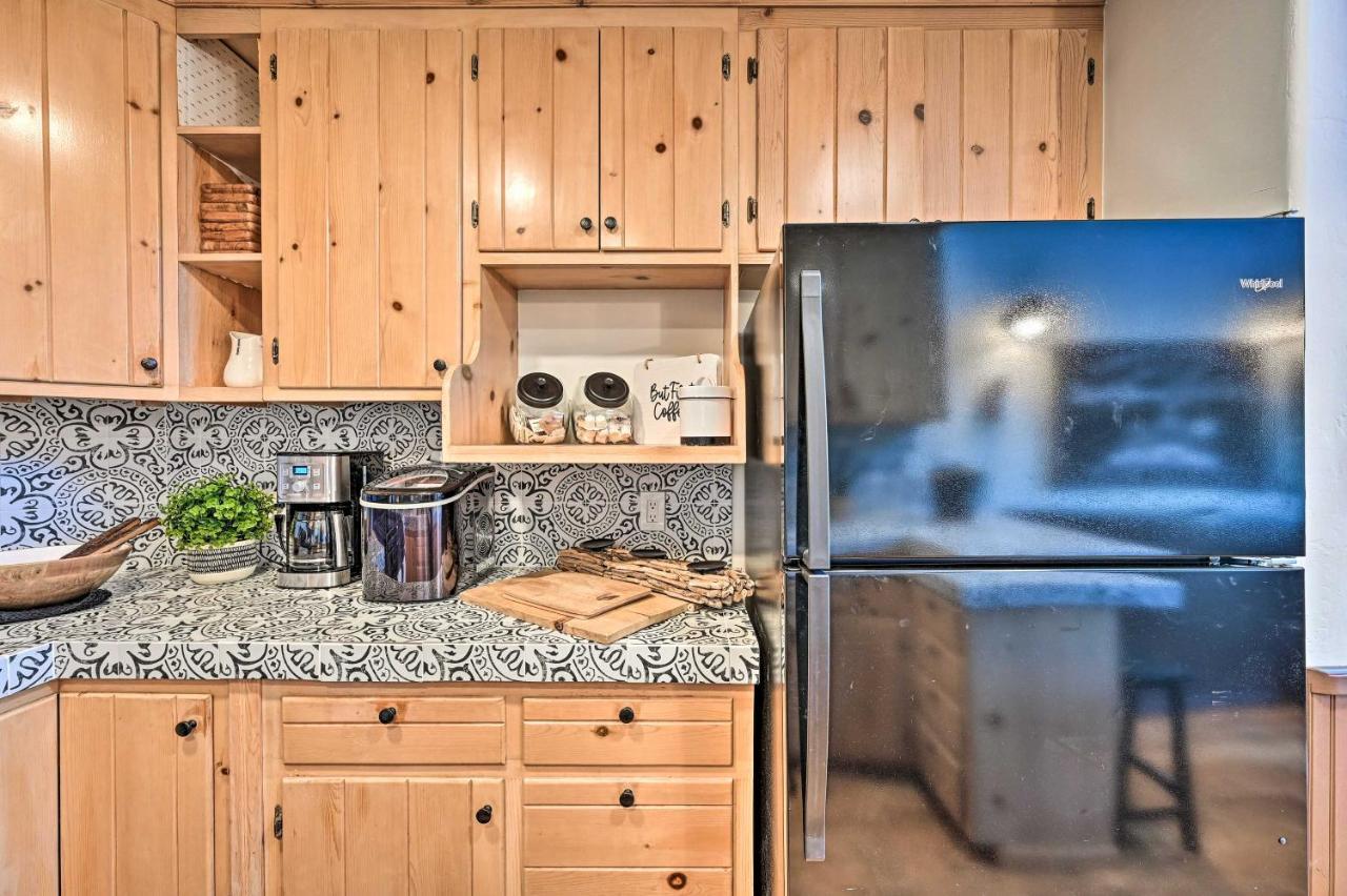 Inviting Julian Home With Scenic View And Hot Tub Exterior photo